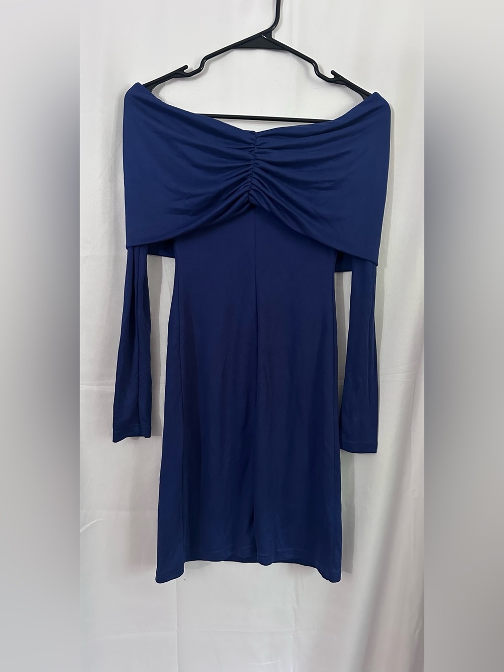 Sky to Moon Off-Shoulder Long Sleeve Dress in Navy - Picture 4 of 5